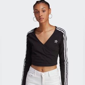 NWT Adidas Classic color v-neck cropped black top sz M